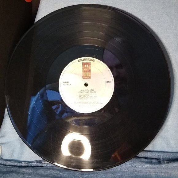 Joni Mitchell Court and Spark 1974 gatefold Embossed textured cover Vinyl record - Picture 4 of 5